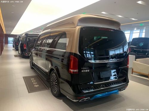 奔馳威霆七座改裝豪華版邁巴赫vs680_鳳凰網(wǎng)汽車_鳳凰網(wǎng)